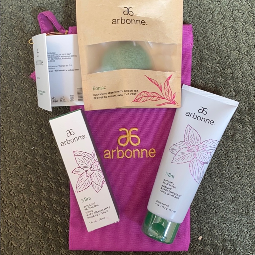 Arbonne Gift Bag from Holiday 2020